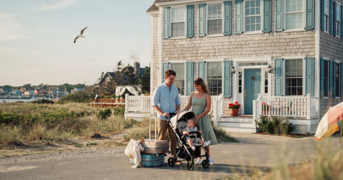 Mom Booked A Cabin Nobody Approved, So This Family Booked Their Own Stay Mom Booked A Cabin Nobody Approved, So This Family Booked Their Own Stay